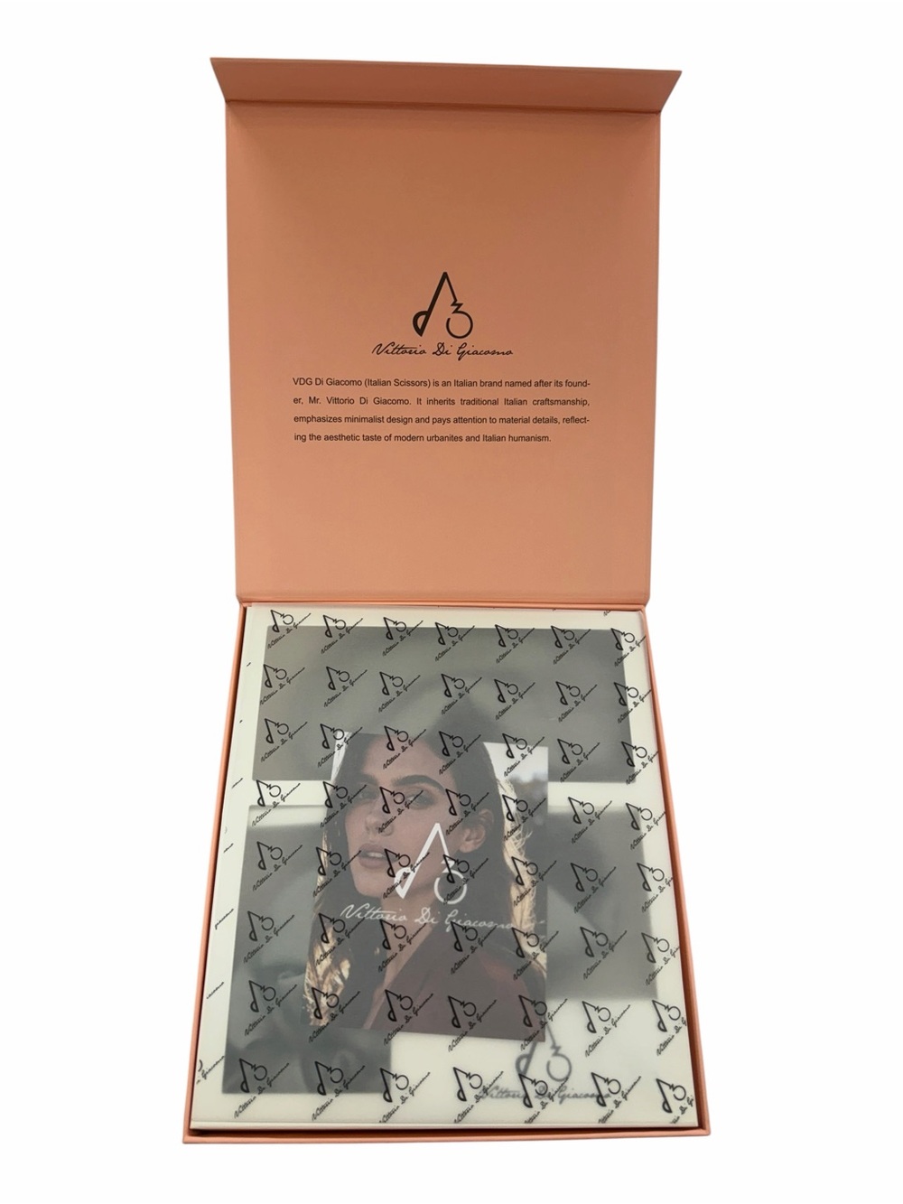 Vittoria Di Giacomo Silver Satin Sleep Mask & Scrunchie Set - Picture 2 of 6